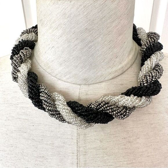 Black and grey seed beaded twisted Indonesian necklace - Picture 2 of 10